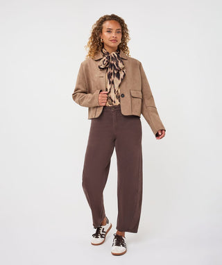 Jacket suedine collar pockets